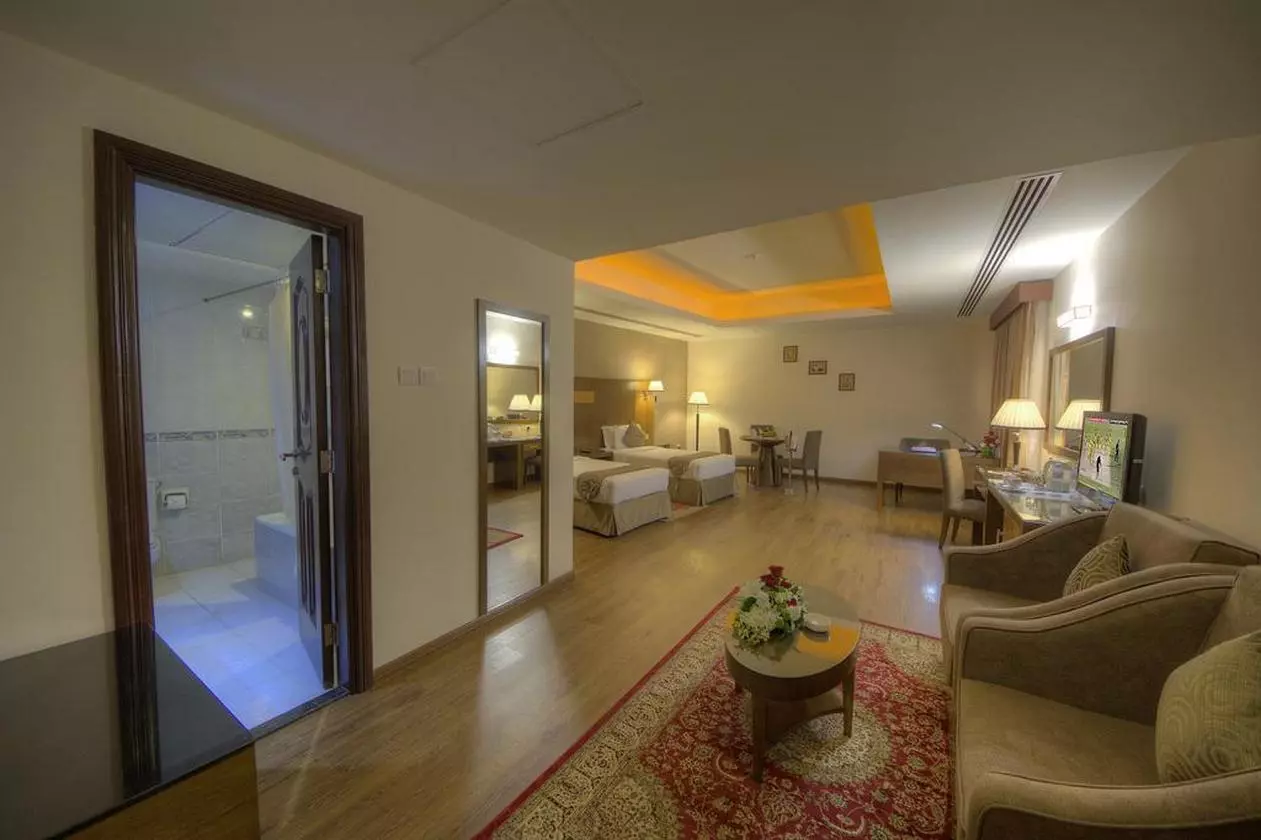 FORTUNEPERAL_SHABAVIZ (7).jpg